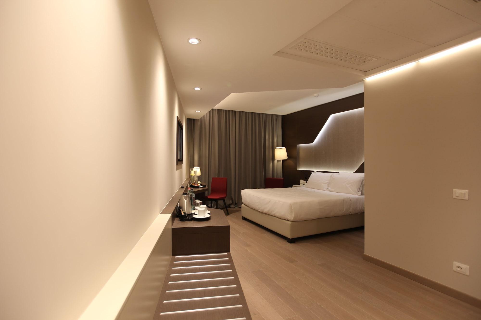Doubletree By Hilton Yerevan City Centre מראה חיצוני תמונה